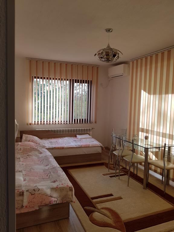 Д И В 1 - D & V 1 Apartment Sandanski Dış mekan fotoğraf