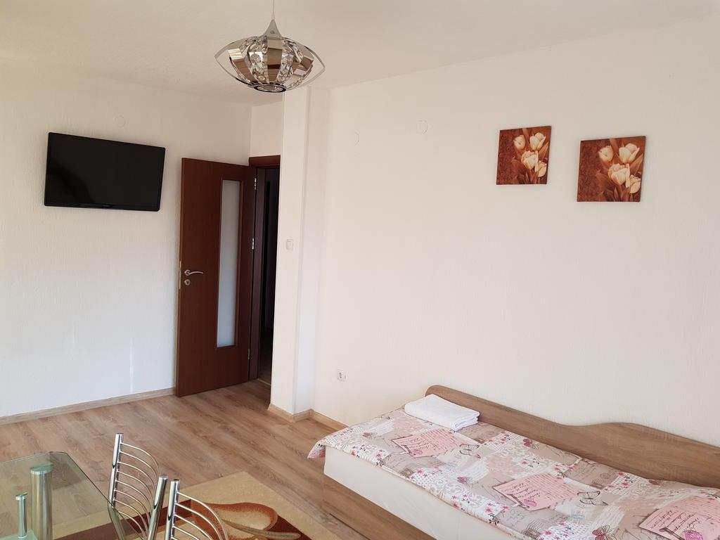 Д И В 1 - D & V 1 Apartment Sandanski Dış mekan fotoğraf